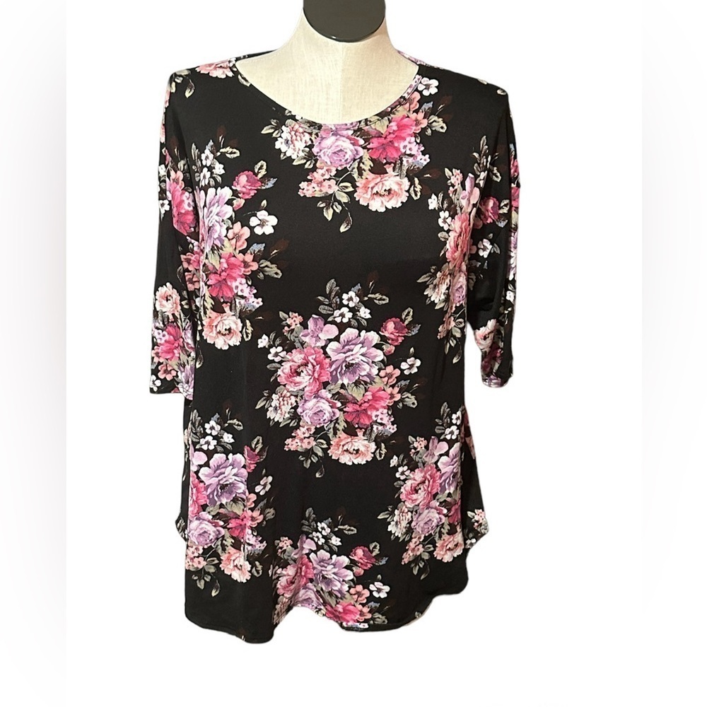 KALI ROSE 3/4 length sleeve black and floral shirt